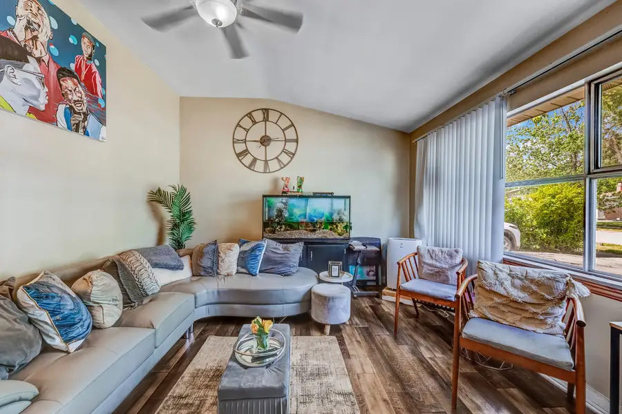 1517 Freeland Avenue, Calumet City, IL 60409 - #2