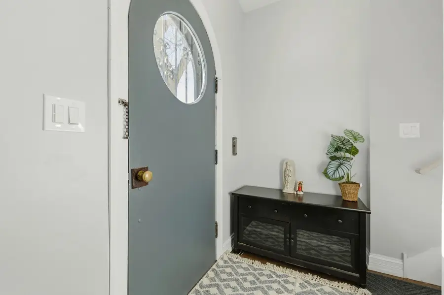 5338 W 24th Place, Cicero, IL 60804 - Image #2