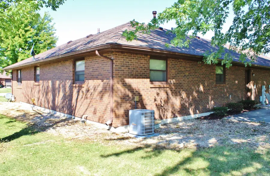 310 Carriage Drive, Morris, IL 60450 - Image #3