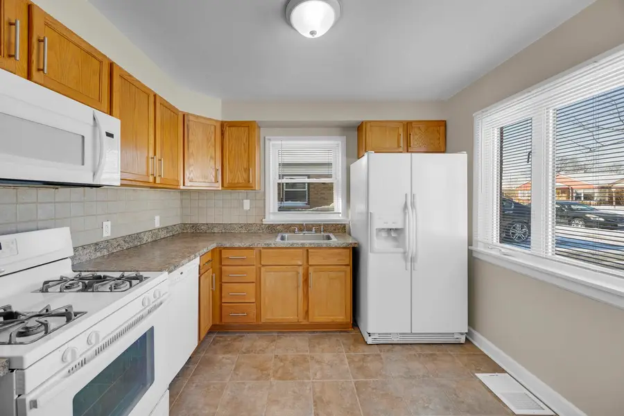 3161 W Park Lane Drive, Merrionette Park, IL 60803 - #3