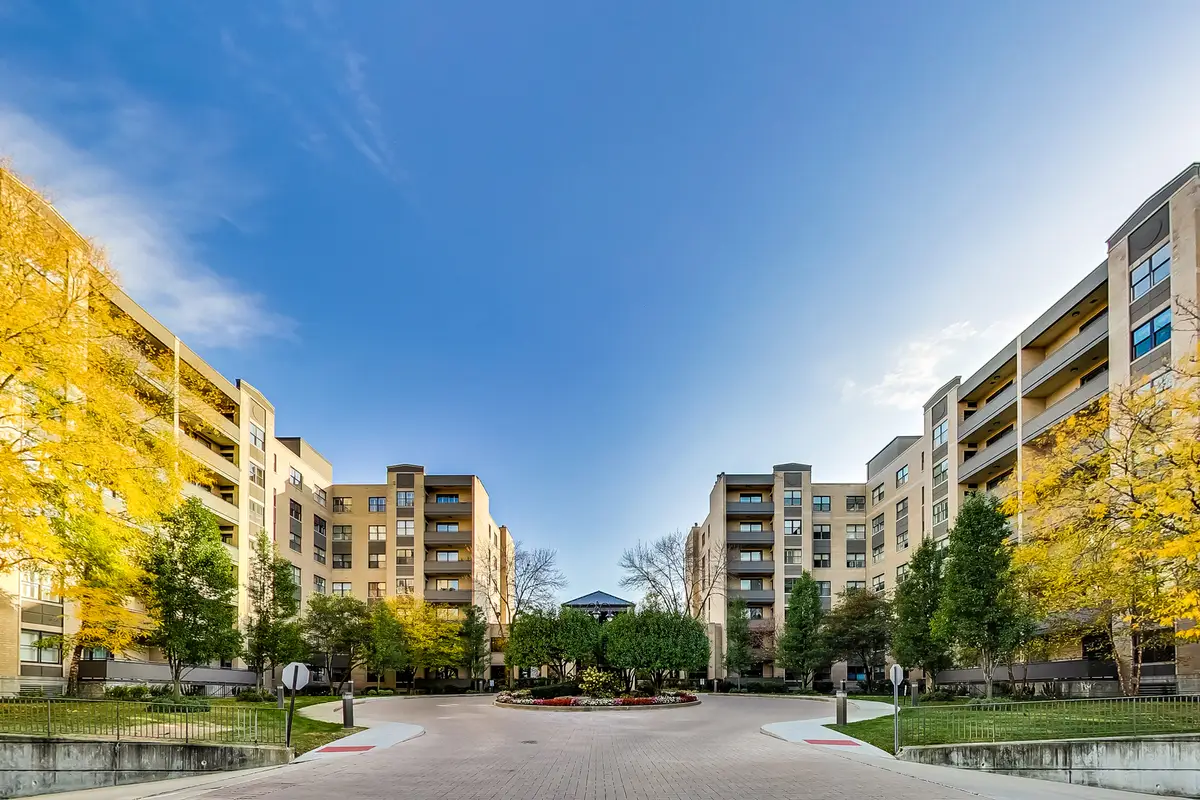 4545 W Touhy Avenue #319W, Lincolnwood, IL 60712 - #1