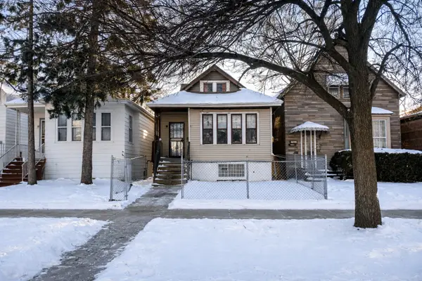 8876 S Winchester Avenue, Chicago, IL 60620
