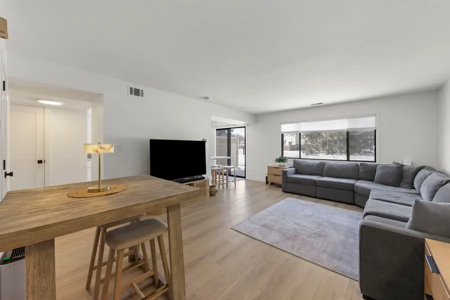 812 Dracut Lane, Schaumburg, IL 60173 - Image #3