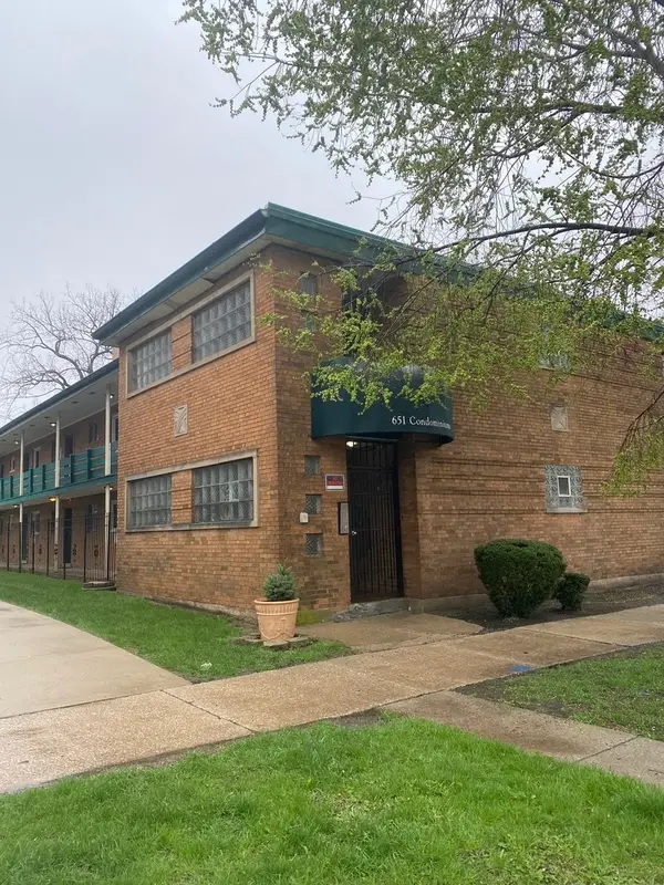 651 South Boulevard #5, Oak Park, IL 60302