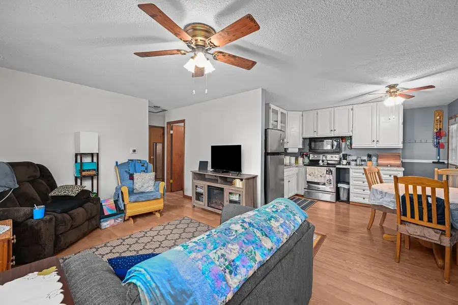 5318 Kelling Street, Davenport, IA 52806 - #3