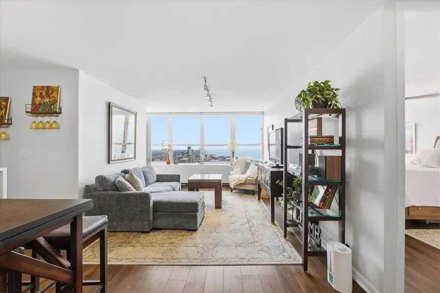 655 W Irving Park Road #4412, Chicago, IL 60613 - Image #2