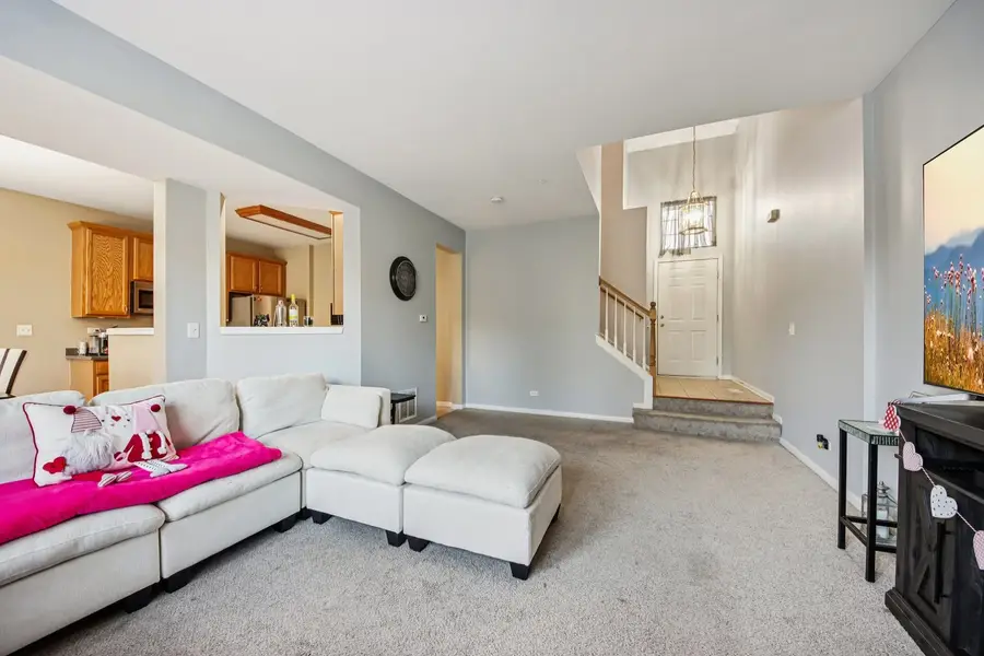 906 Elizabeth Drive, Streamwood, IL 60107 - #3