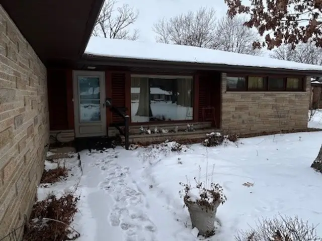 2824 W Bonnie Brook Lane, Waukegan, IL 60087 - Image #2