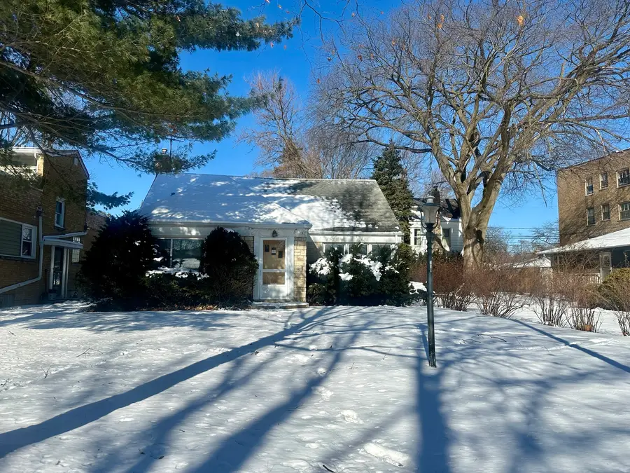 1517 Dobson Street, Evanston, IL 60202 - Image #2