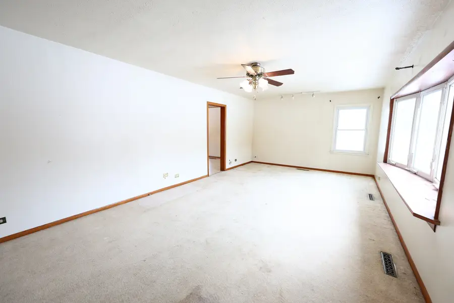 6837 W 113th Street, Worth, IL 60482 - #3