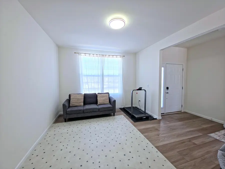 12420 Eileen Street, Lemont, IL 60439 - #2