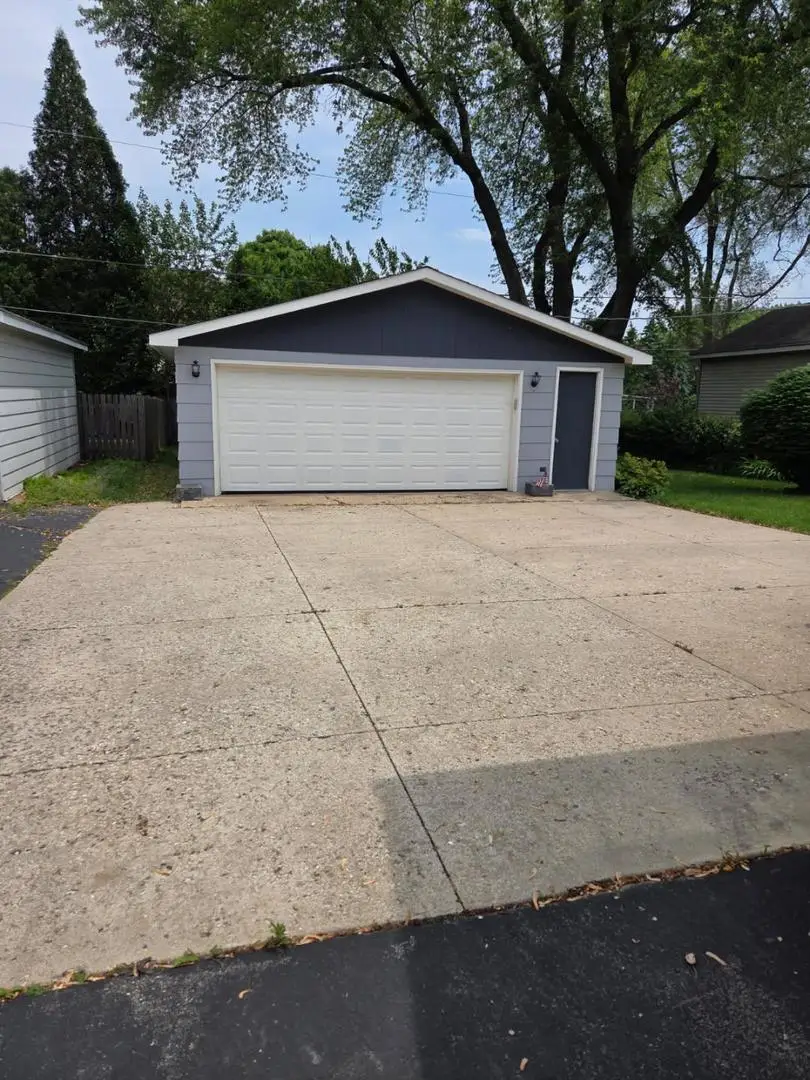 215 Brice Avenue, Mundelein, IL 60060 - Image #2