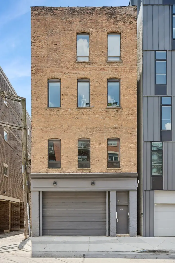 711 N Milwaukee Avenue #2, Chicago, IL 60642 - #1