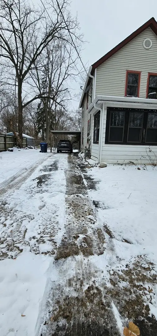 520 N County Street, Waukegan, IL 60085 - Image #2