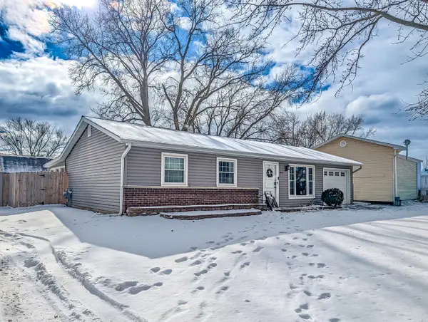 811 Beech Drive, Bolingbrook, IL 60440