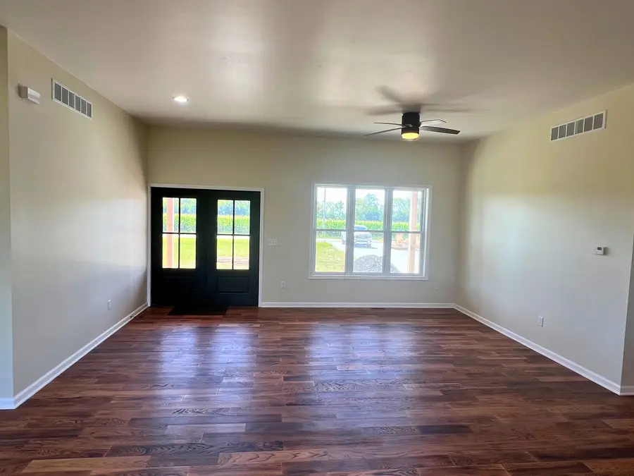 692 Penrose Road, Dixon, IL 61021 - #3