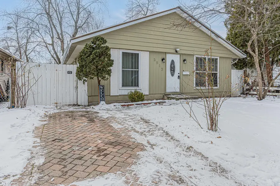 2513 20th Street, Zion, IL 60099 - Image #2