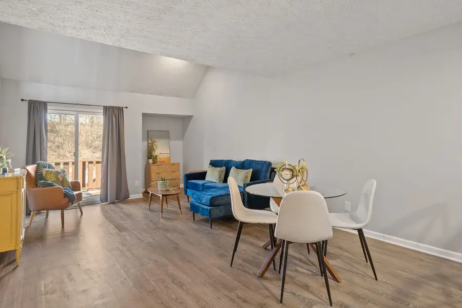 3558 N Willow Court, Bettendorf, IA 52722 - Image #3