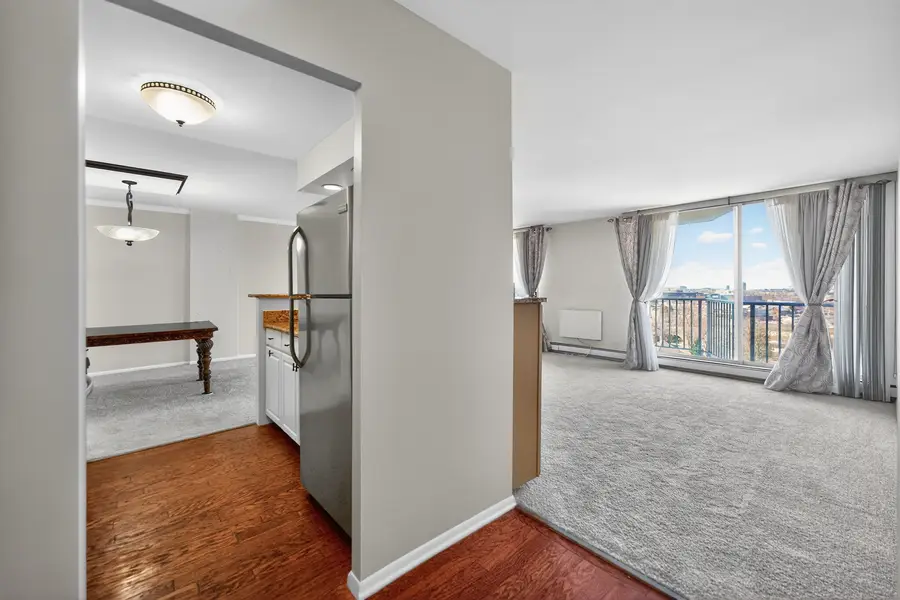 40 N Tower Road #9K, Oak Brook, IL 60523 - #3