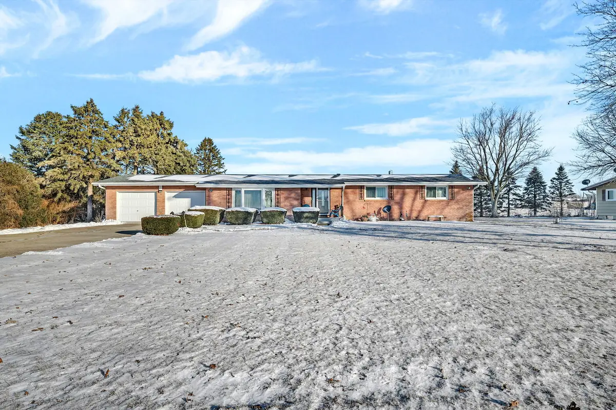 1681 N 33rd Road, Ottawa, IL 61350 - #1