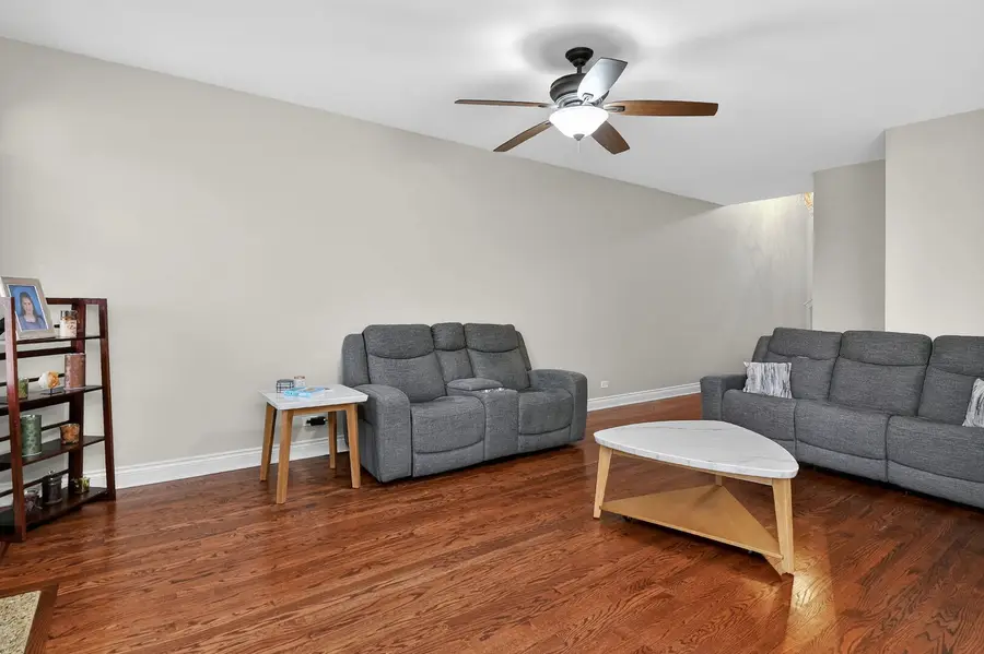 18104 Lake Shore Drive, Orland Park, IL 60467 - #3