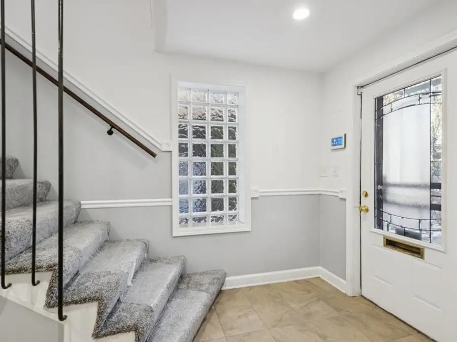 5428 S Blackstone Avenue, Chicago, IL 60615 - #2