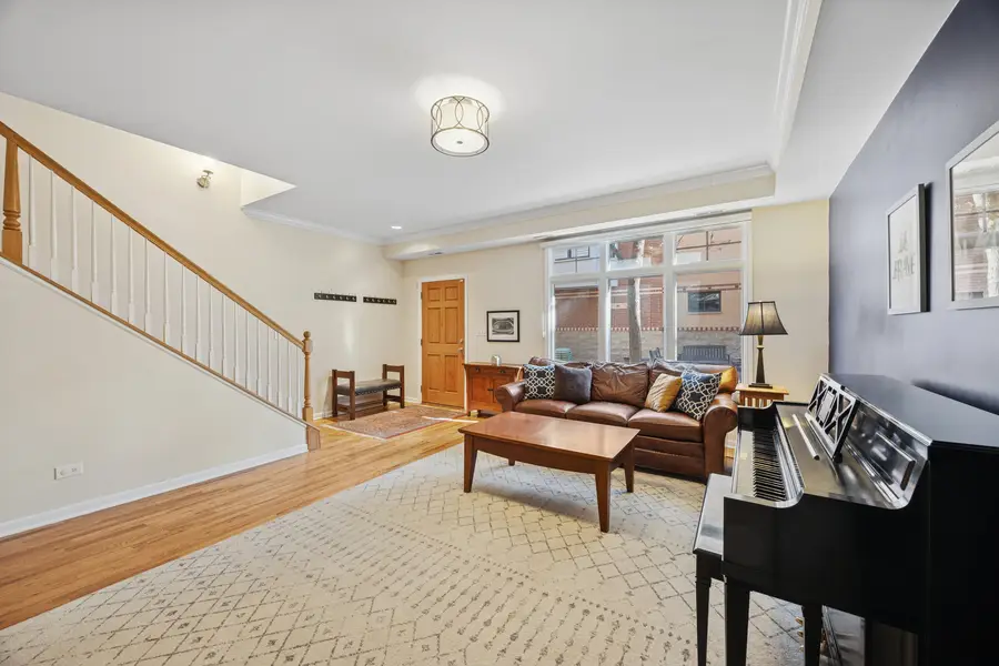 422 Pennsylvania Way, Oak Park, IL 60302 - #2