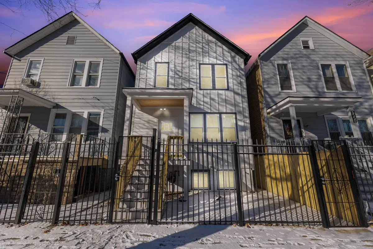 5552 S Shields Avenue, Chicago, IL 60621 - #1