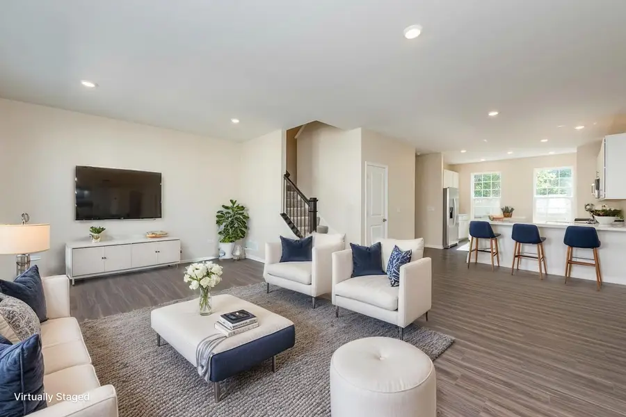 804 Neubauer Circle, Lindenhurst, IL 60046 - Image #2