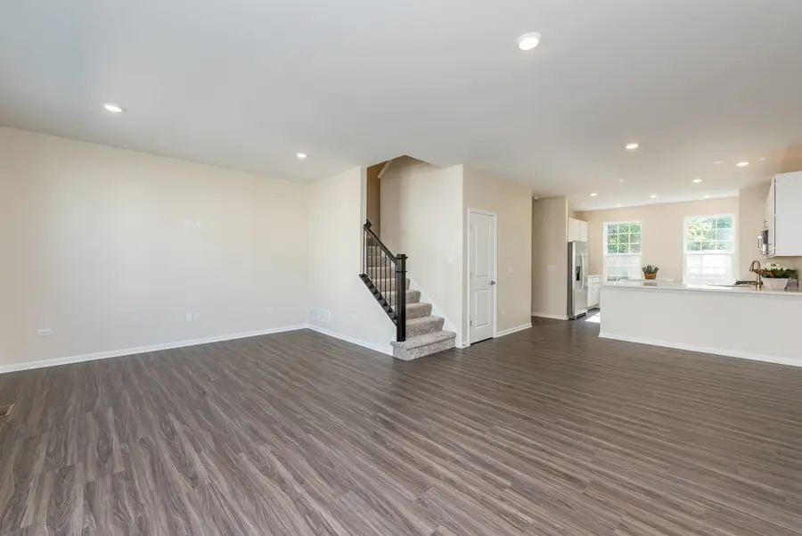 804 Neubauer Circle, Lindenhurst, IL 60046 - Image #3