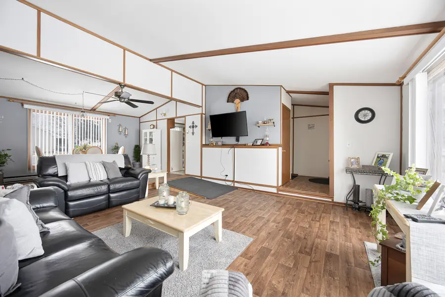 404 S Stott Street, Genoa, IL 60135 - #3