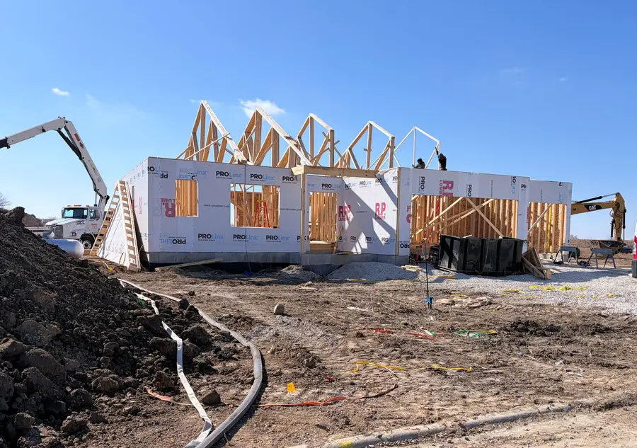 718 W Driscoll Street, Rochelle, IL 61068 - #2