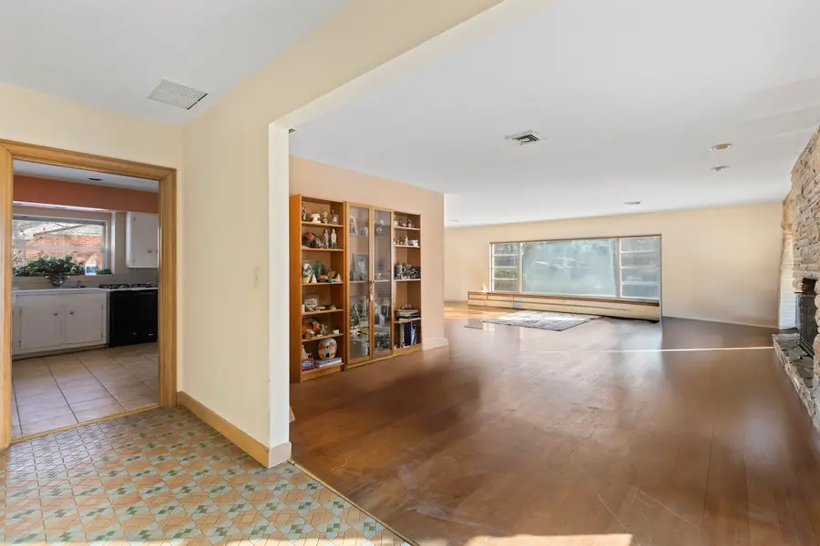 2136 Linden Lane, Palatine, IL 60067 - Image #2