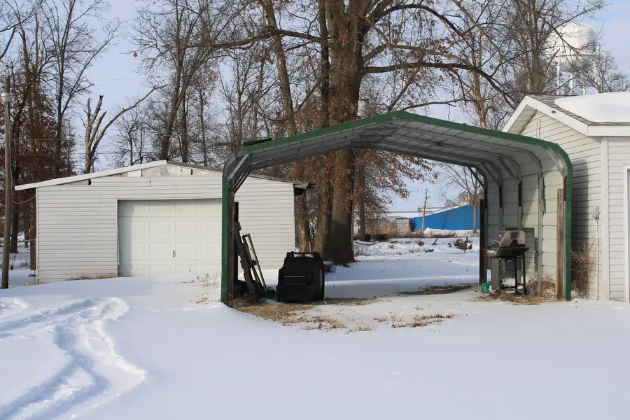 406 W Kirkwood Street, Odin, IL 62870 - #3