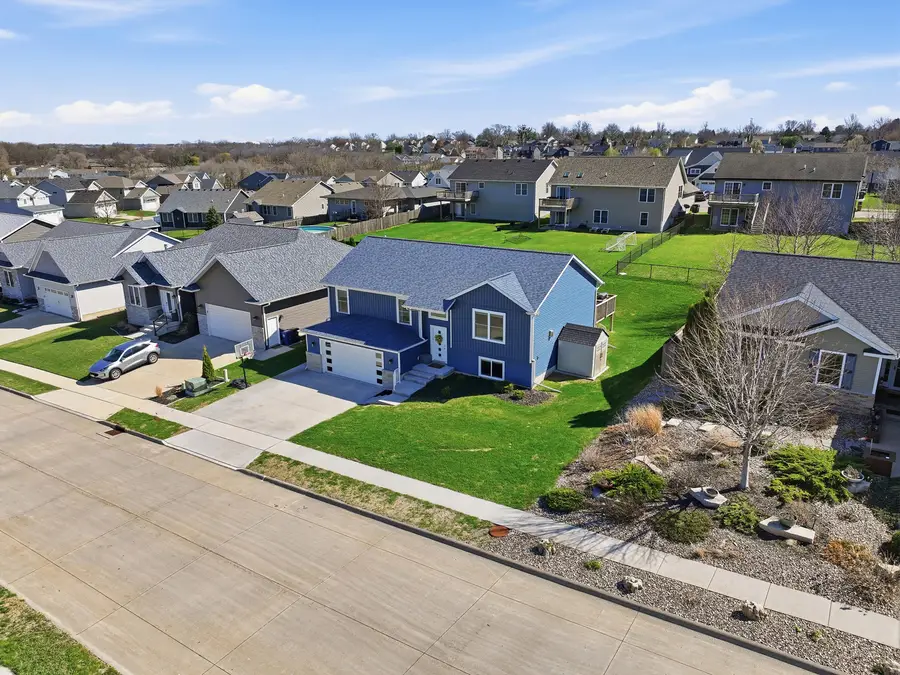 1241 W 63rd Street, Davenport, IA 52806 - #2