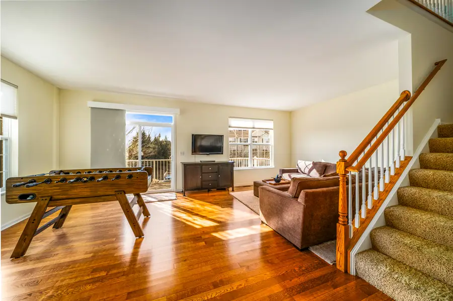 102 Town Center Boulevard, Gilberts, IL 60136 - #2