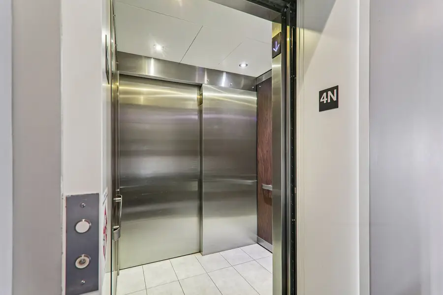 20 N Carpenter Street #4N, Chicago, IL 60607 - #2