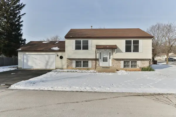 100 Barberry Drive, Crystal Lake, IL 60014