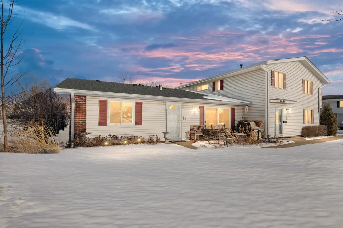 106 N Salem Drive #106, Schaumburg, IL 60194 - #1