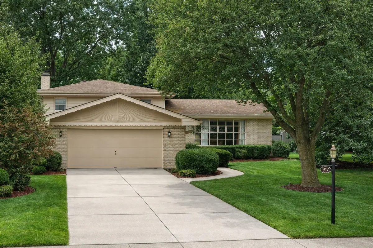 917 W Army Trail Boulevard, Addison, IL 60101 - #1