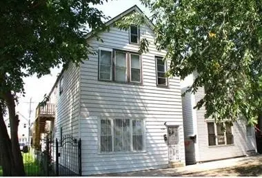 8330 S Buffalo Avenue, Chicago, IL 60617