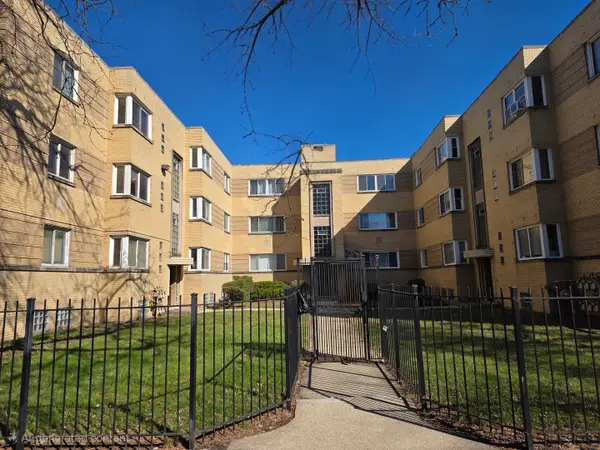 2044 E 72nd Place #3, Chicago, IL 60649