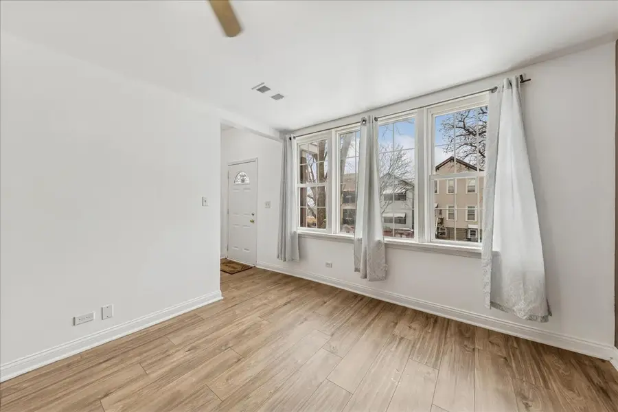 617 W 43rd Place, Chicago, IL 60609 - Image #3