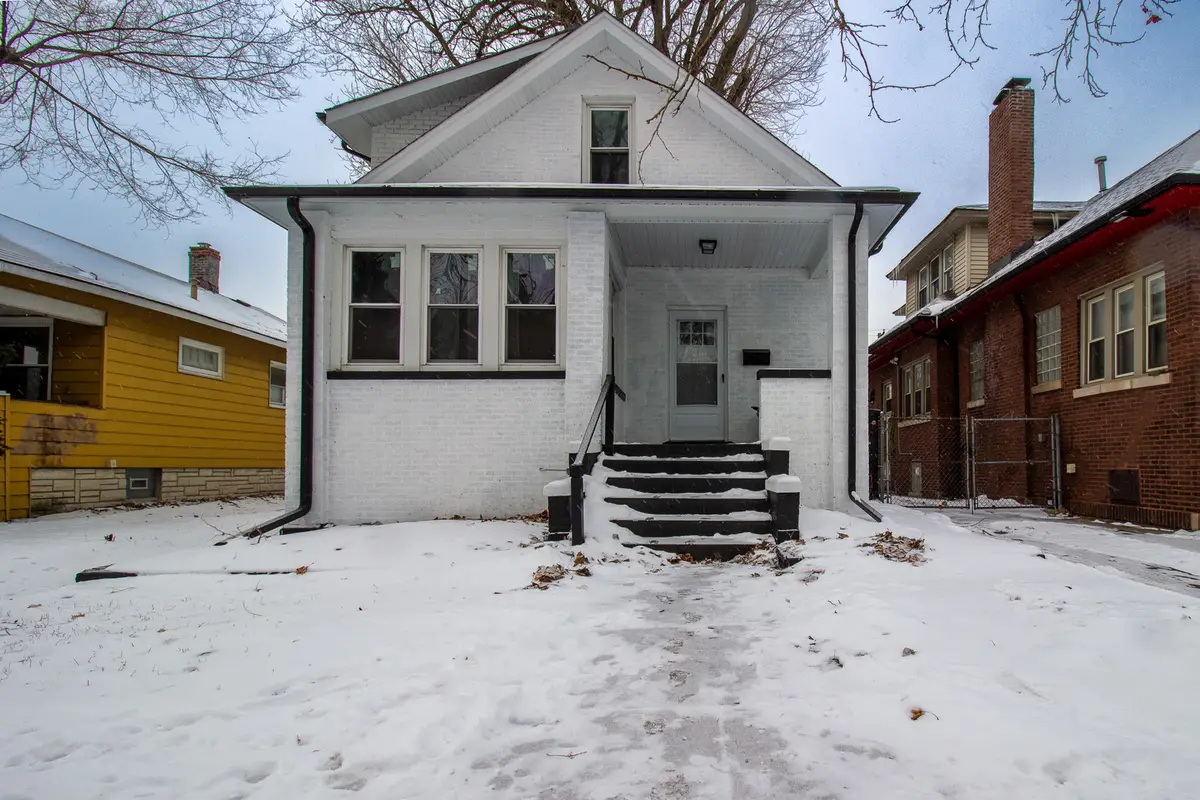 678 Douglas Avenue, Calumet City, IL 60409 - #1