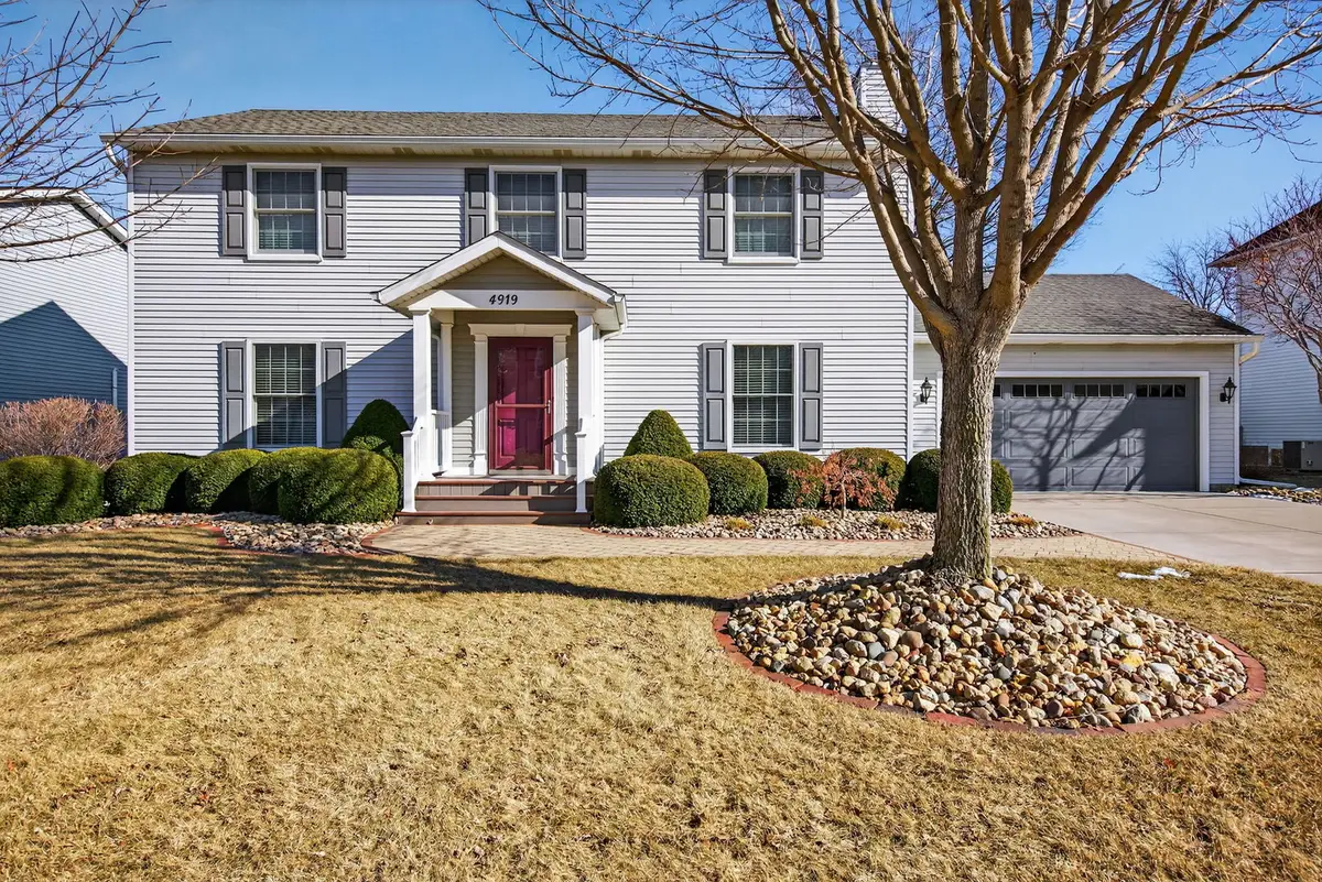 4919 Hamilton Drive, Davenport, IA 52807 - #1