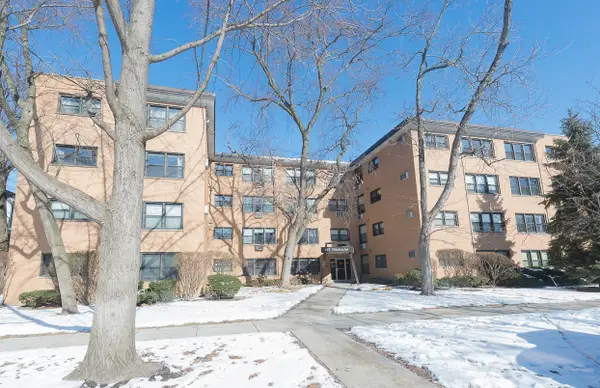 444 Washington Boulevard #404, Oak Park, IL 60302