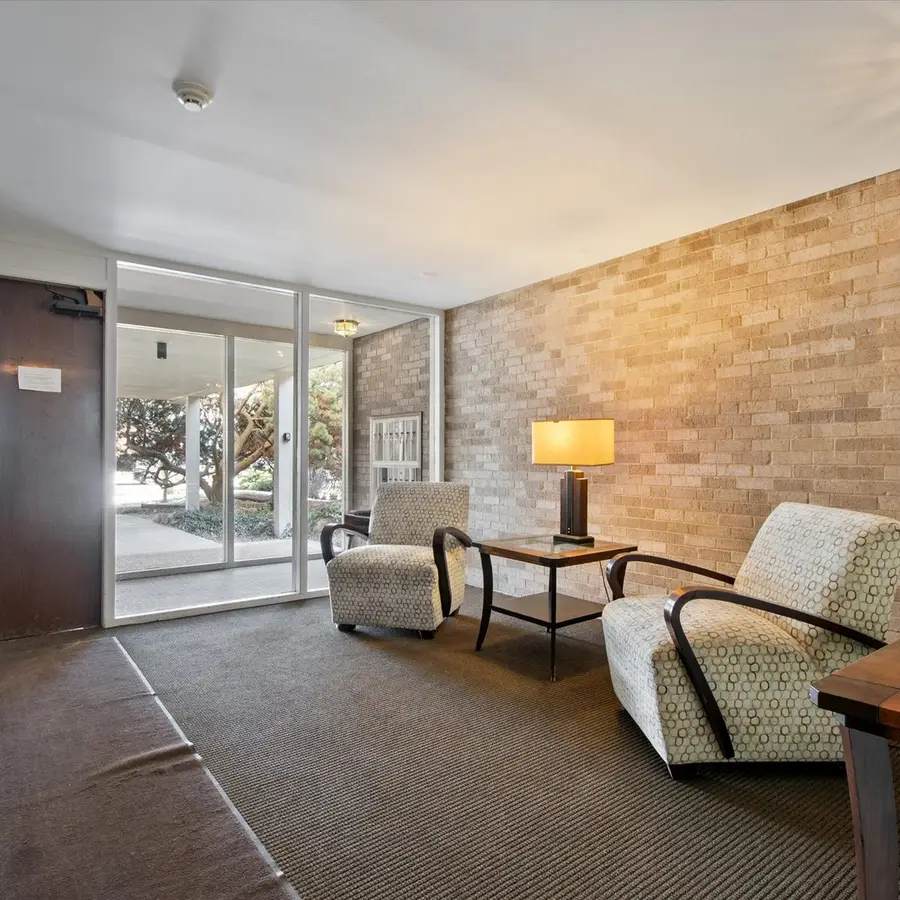 Address Withheld By Seller, Evanston, IL 60201 - #3