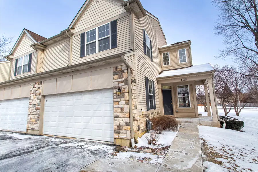 860 Amelia Court, Grayslake, IL 60030 - Image #2