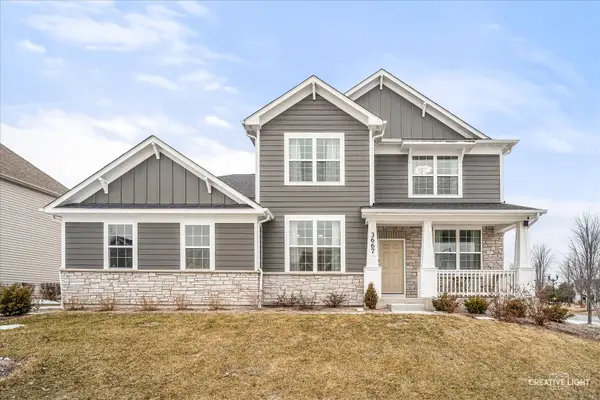 3667 Peregrine Way, Elgin, IL 60124