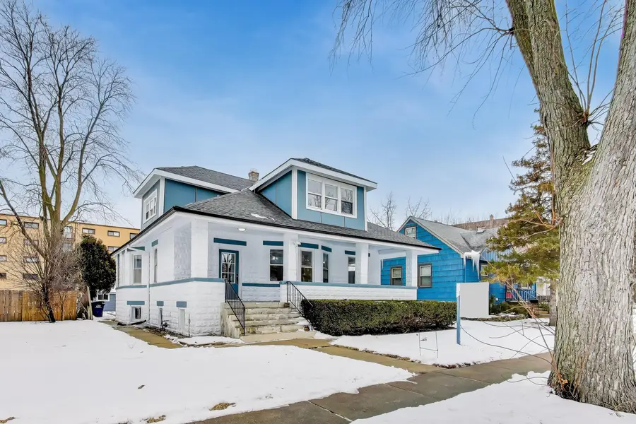 1638 Oakwood Avenue, Des Plaines, IL 60016 - #2